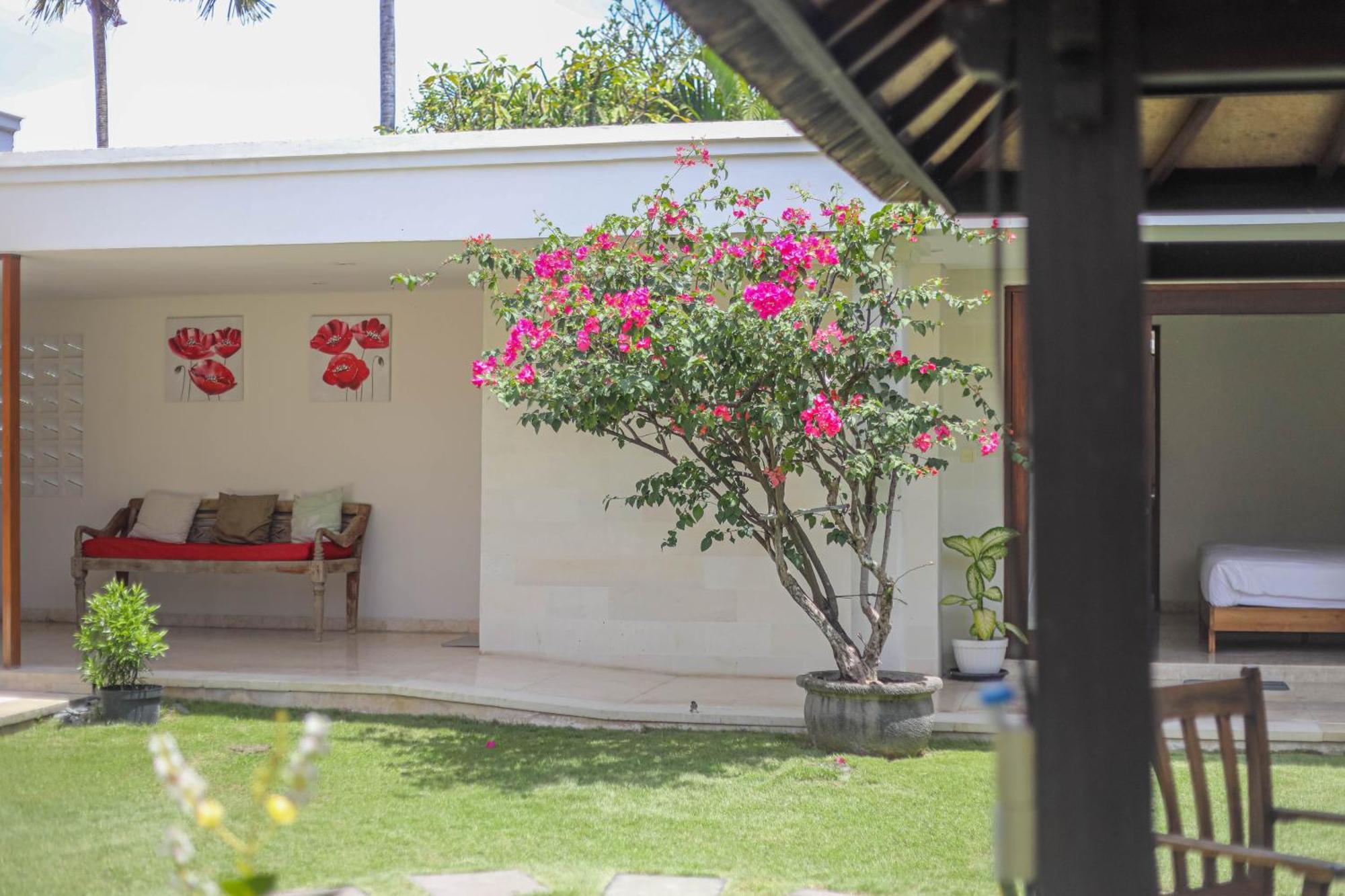 Villa Harmony Canggu Εξωτερικό φωτογραφία